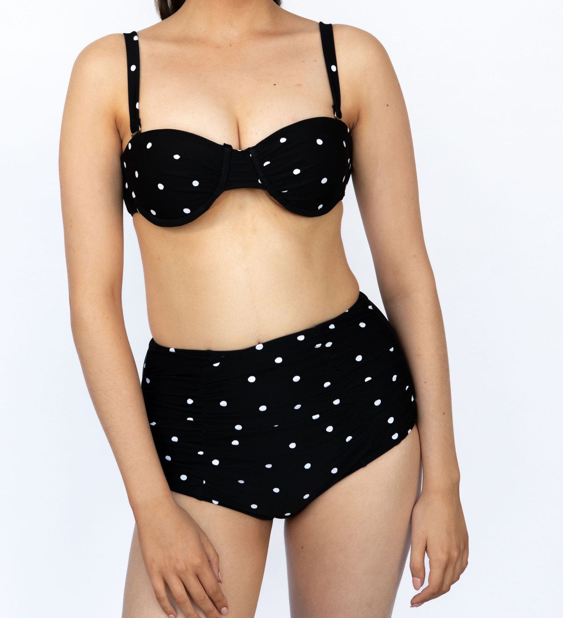 Judy Lee Bikini image 4